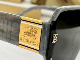 Picture of Burberry Sunglasses _SKUfw55791157fw